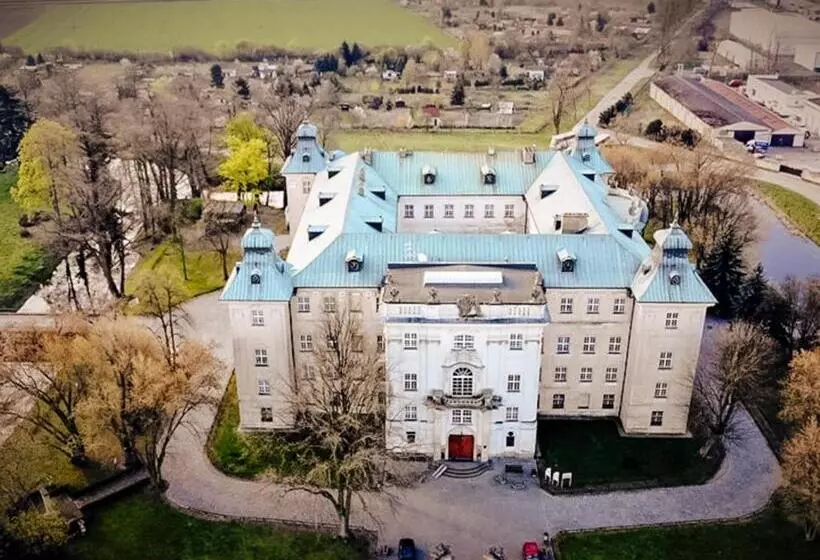 فندق Zamek Królewski W Rydzynie