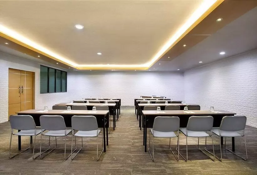 Tamarin Hotel Jakarta Manage By Vib Hospitality Management