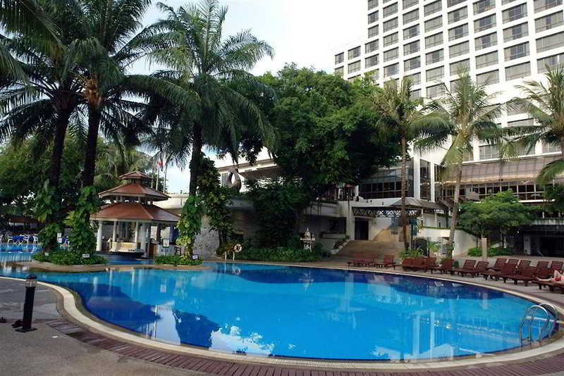 Hotel Cholchan Pattaya Beach Resort Sha Extra Plus