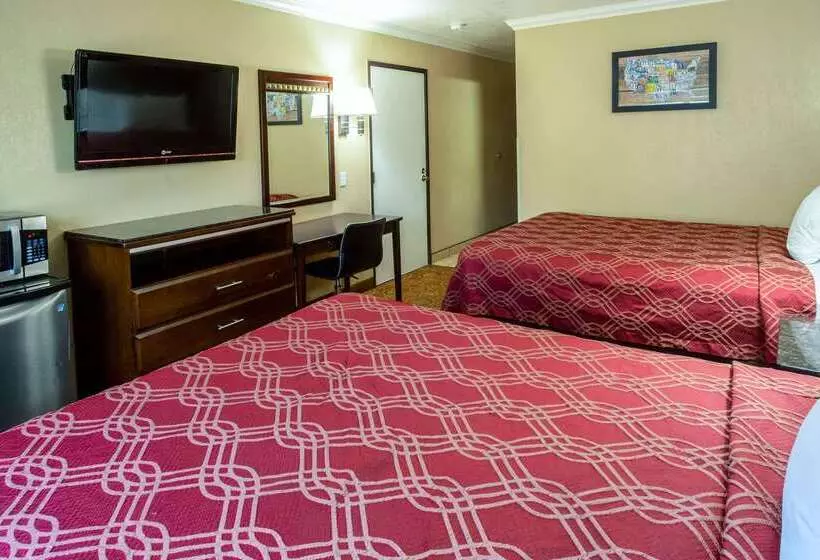 ホテル Econo Lodge Inn & Suites Fallbrook Downtown