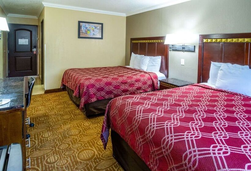 فندق Econo Lodge Inn & Suites Fallbrook Downtown
