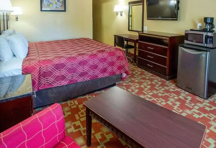 ホテル Econo Lodge Inn & Suites Fallbrook Downtown