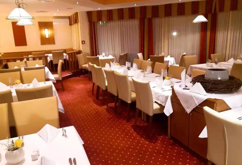 فندق Fortuna Reutlingentubingen