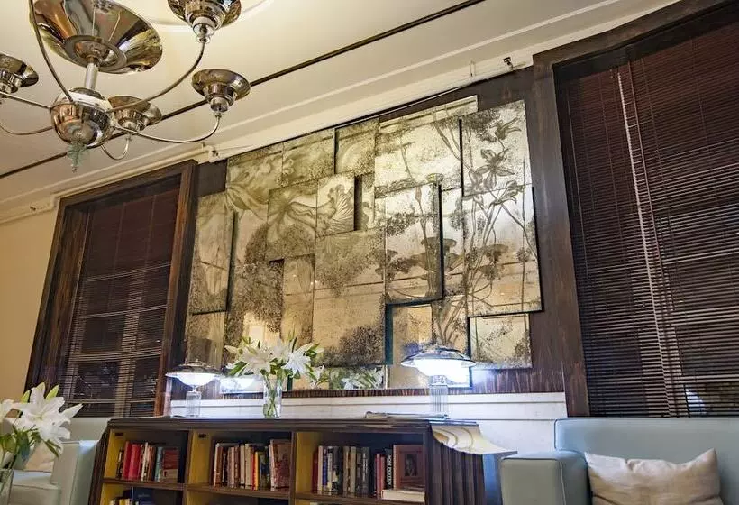 Greenview Hotel By Lowkl