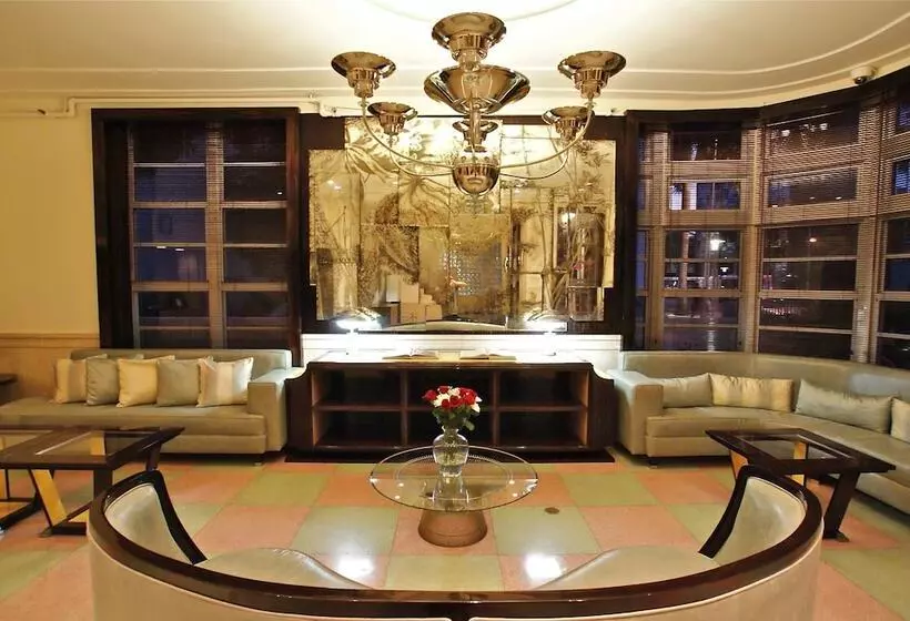 Greenview Hotel By Lowkl