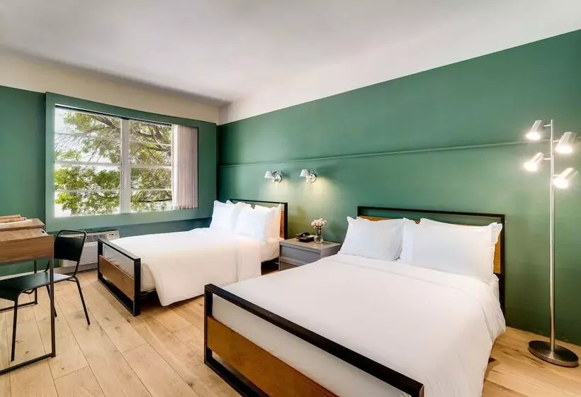 Greenview Hotel By Lowkl