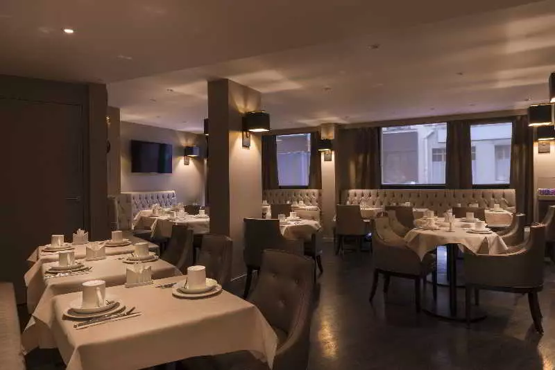 ホテル La Villa Des Ternes