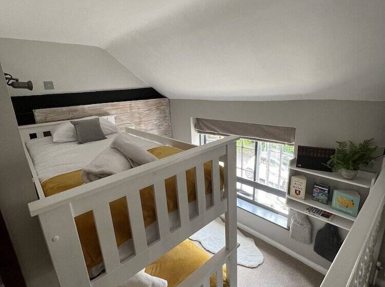 ホテル New Flying Horse Inn