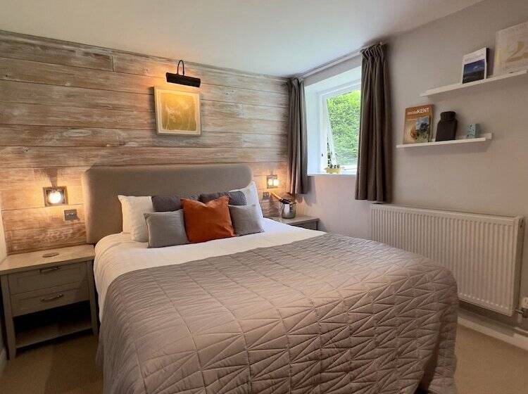 ホテル New Flying Horse Inn