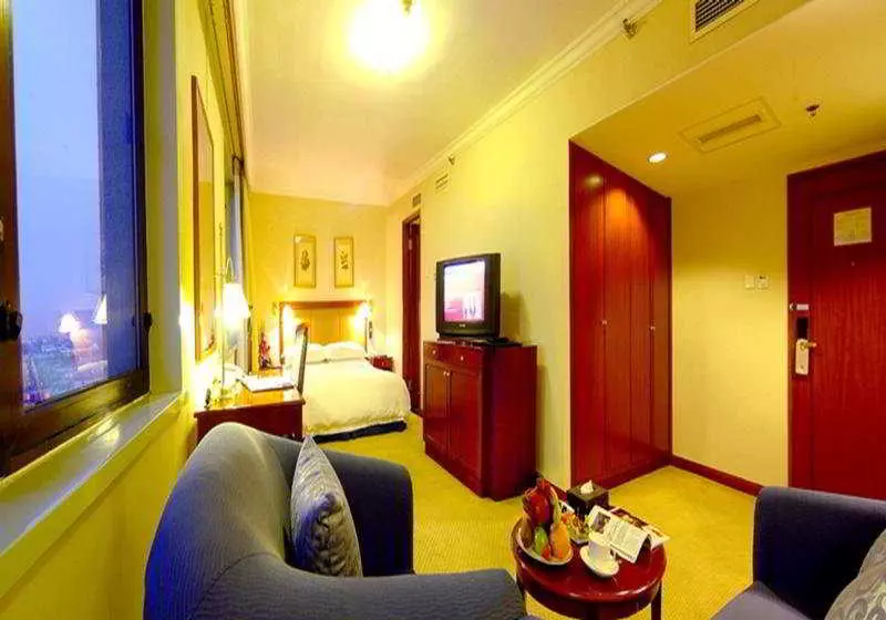 Hotel Rosedale & Suites