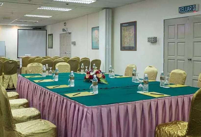 בית מלון כפרי Seri Malaysia Pulau Pinang