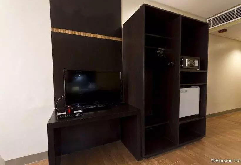 ホテル Summit Circle Cebu