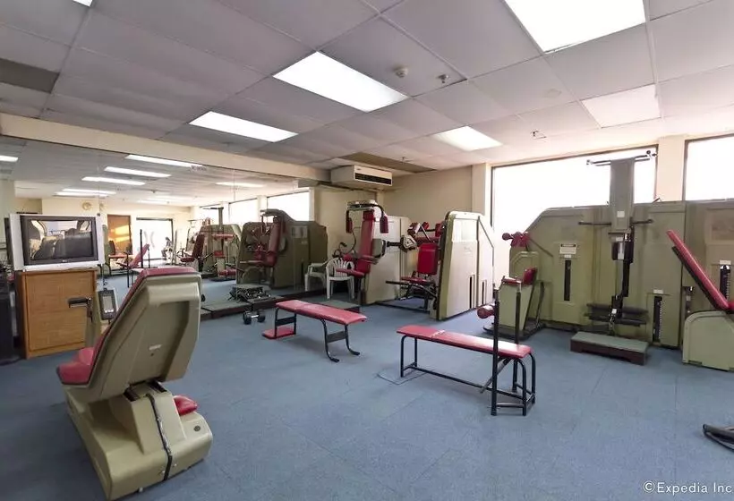 ホテル Summit Circle Cebu