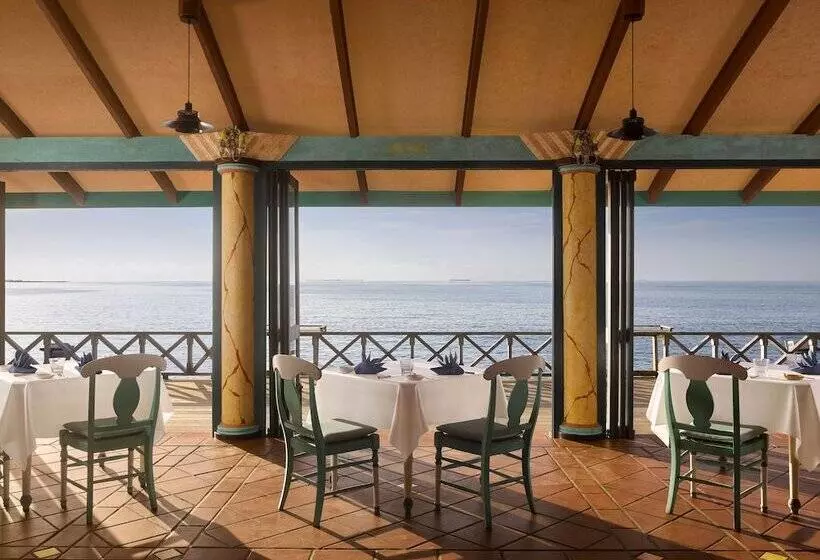 Villa Park Sun Island Resort