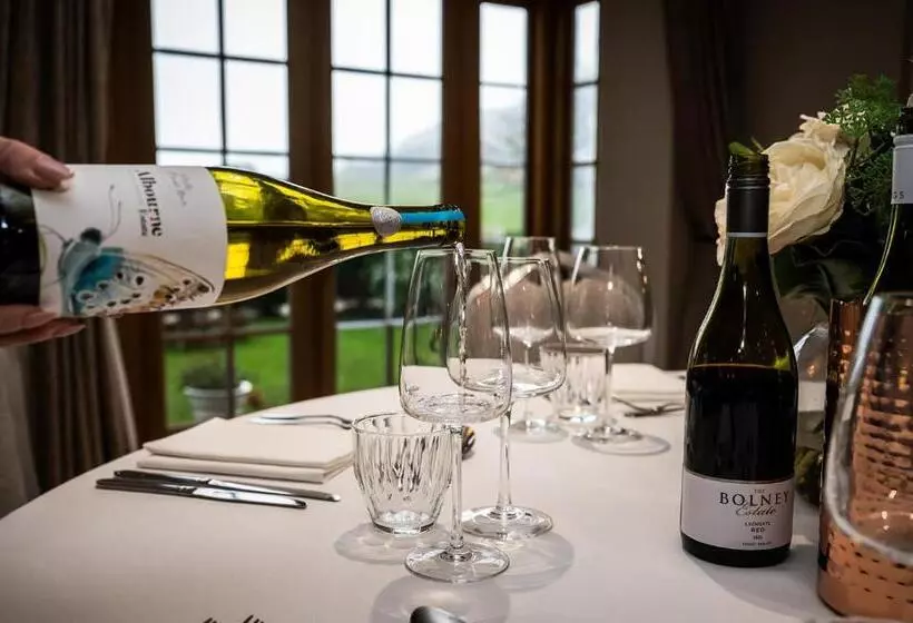 فندق Tottington Manor