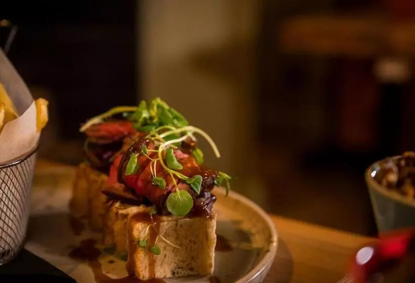 فندق Tottington Manor