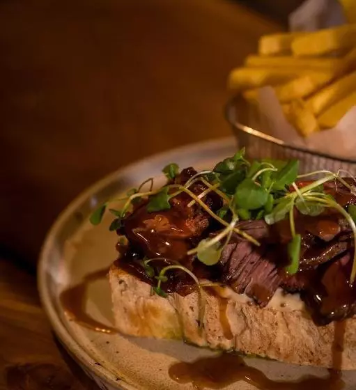 فندق Tottington Manor