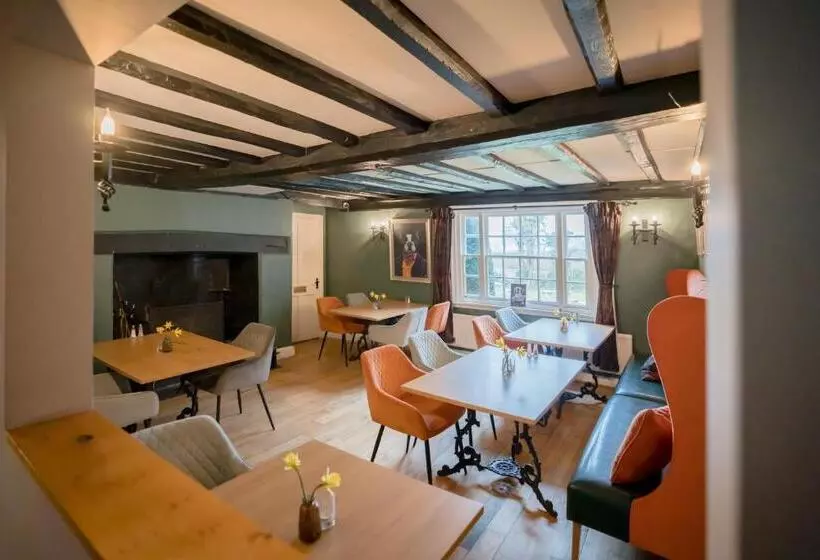 فندق Tottington Manor