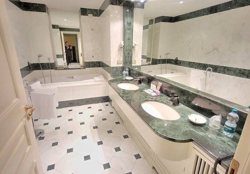 Tower Genova Airport Hotel & Conference Center