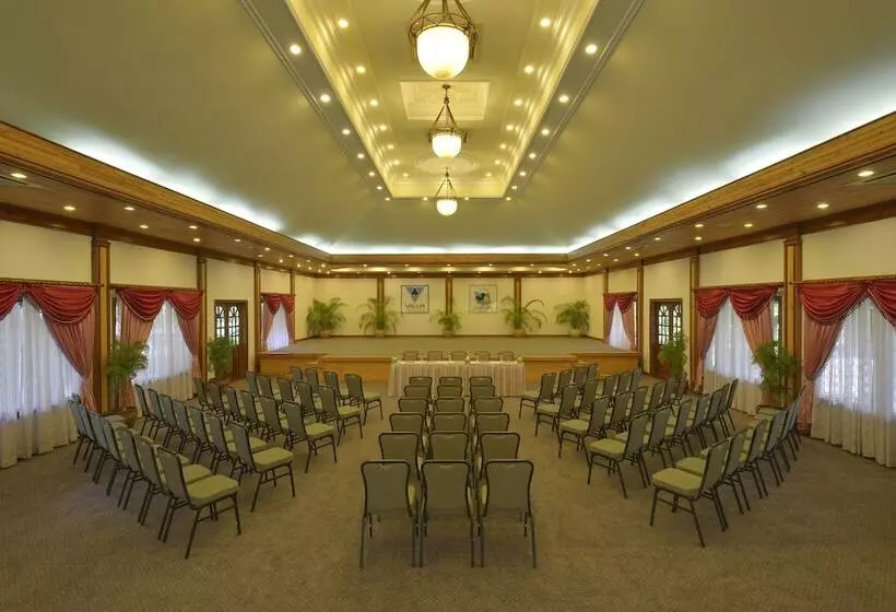 Villa Park Sun Island Resort