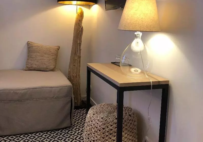 New Hotel Le Voltaire