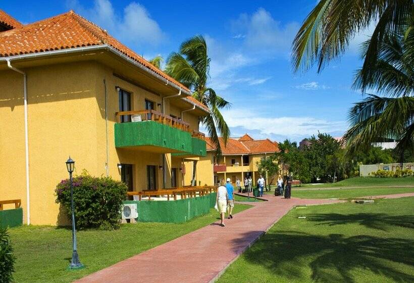 استراحتگاه Roc Arenas Doradas