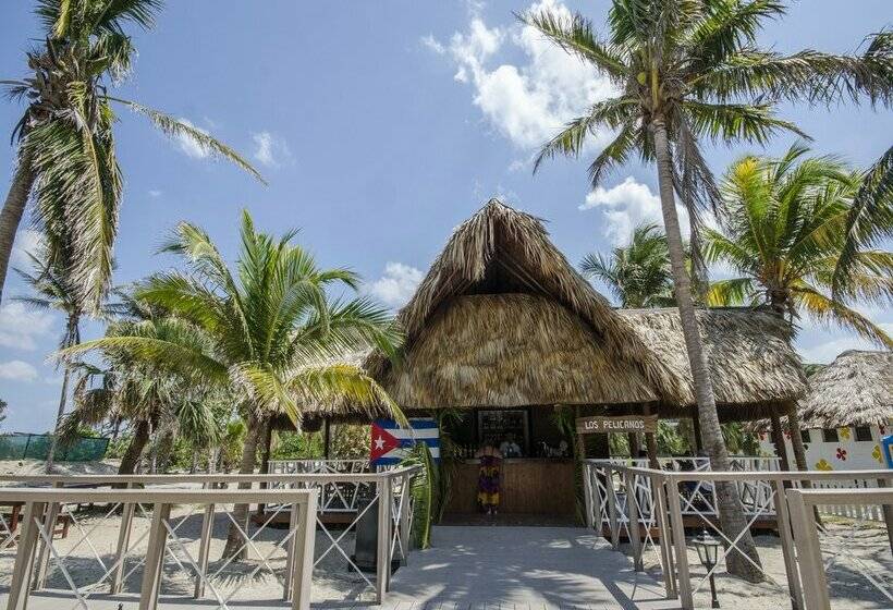 استراحتگاه Roc Arenas Doradas