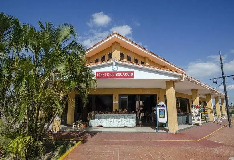 استراحتگاه Roc Arenas Doradas