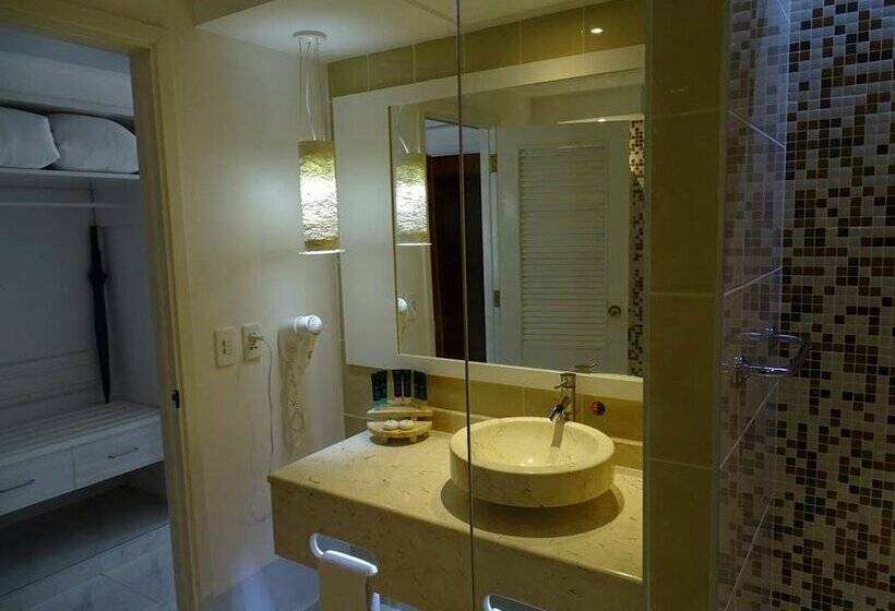 استراحتگاه Roc Arenas Doradas