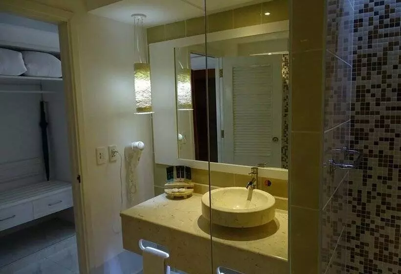 استراحتگاه Roc Arenas Doradas