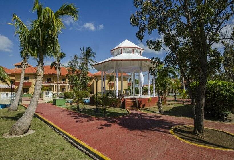 استراحتگاه Roc Arenas Doradas