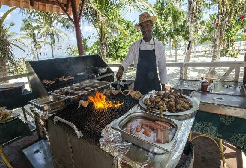 استراحتگاه Roc Arenas Doradas