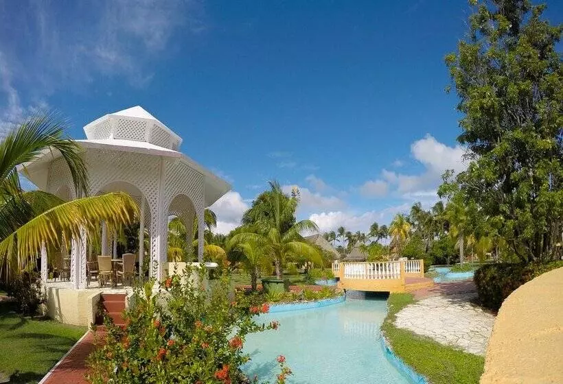 استراحتگاه Roc Arenas Doradas