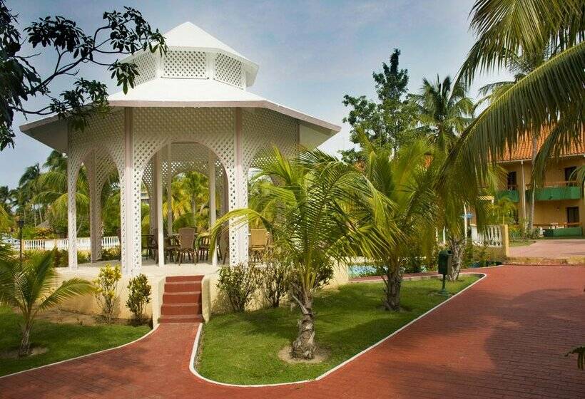 استراحتگاه Roc Arenas Doradas