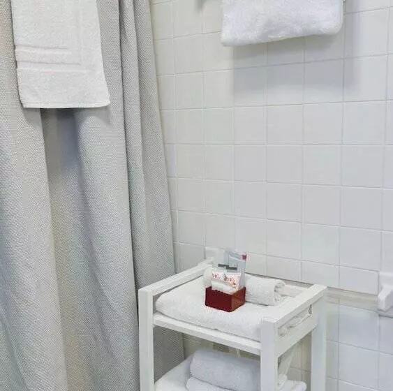 Touchstone Hotel   City Center