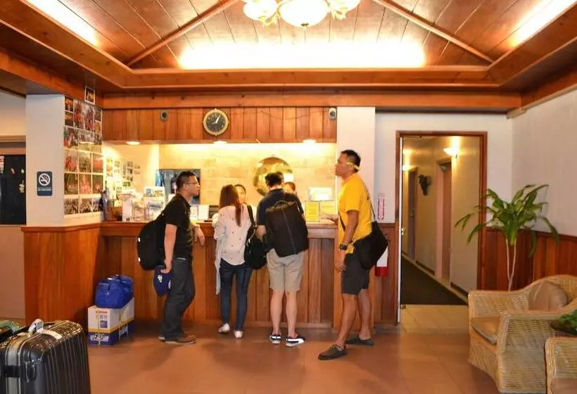 West Plaza Hotel By The Sea