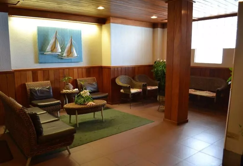 West Plaza Hotel By The Sea