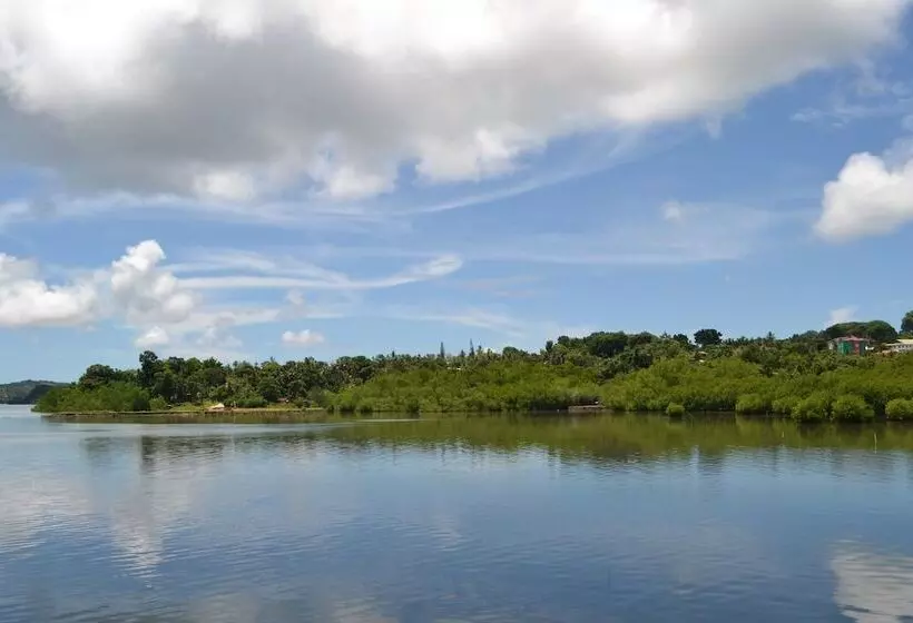 West Plaza Hotel By The Sea
