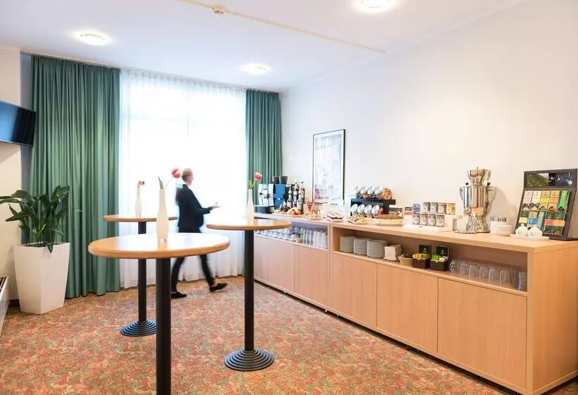 ホテル Holiday Inn Essen City Centre, An Ihg