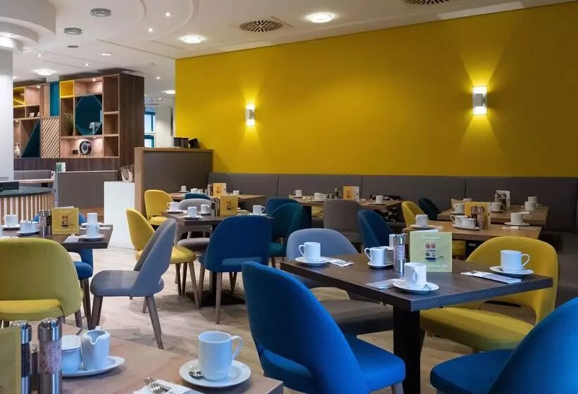 ホテル Holiday Inn Essen City Centre, An Ihg