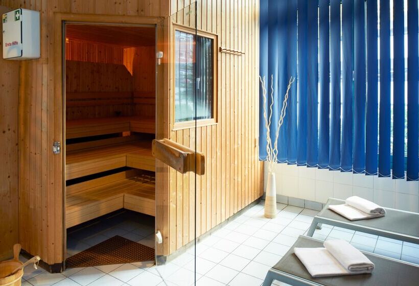 Отель Holiday Inn Essen City Centre, An Ihg