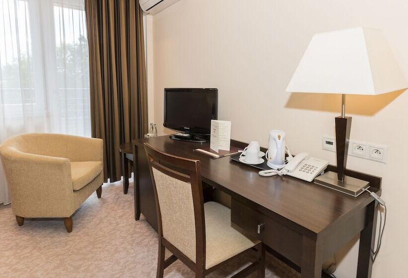 בית מלון כפרי Kudowa Manufaktura Relaksu