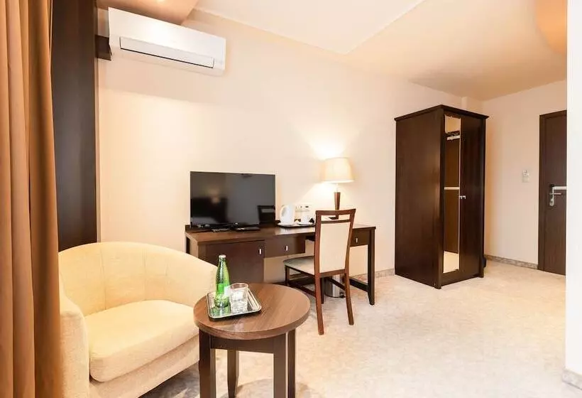 酒店 Kudowa Manufaktura Relaksu