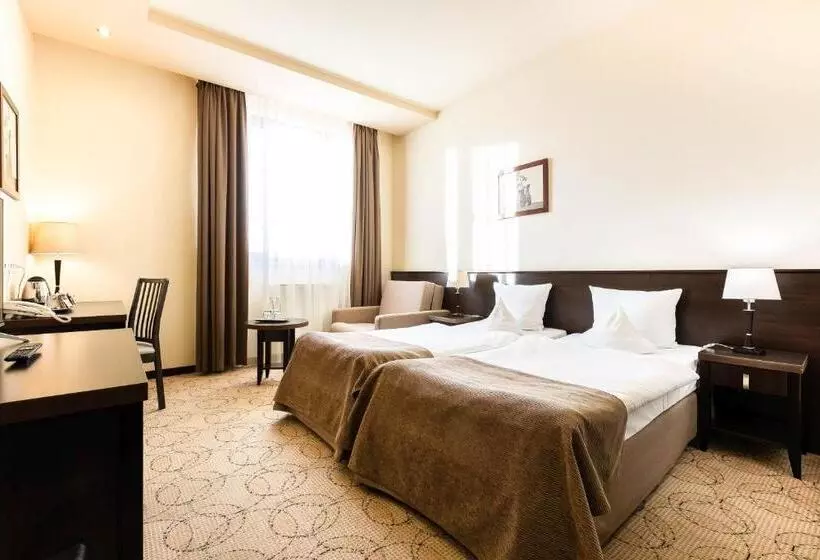 酒店 Kudowa Manufaktura Relaksu