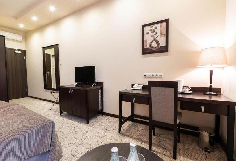 בית מלון כפרי Kudowa Manufaktura Relaksu