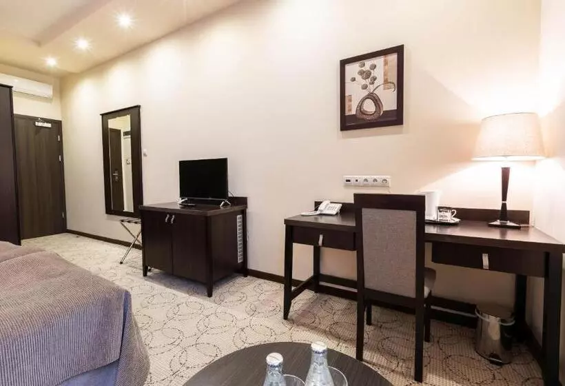 酒店 Kudowa Manufaktura Relaksu