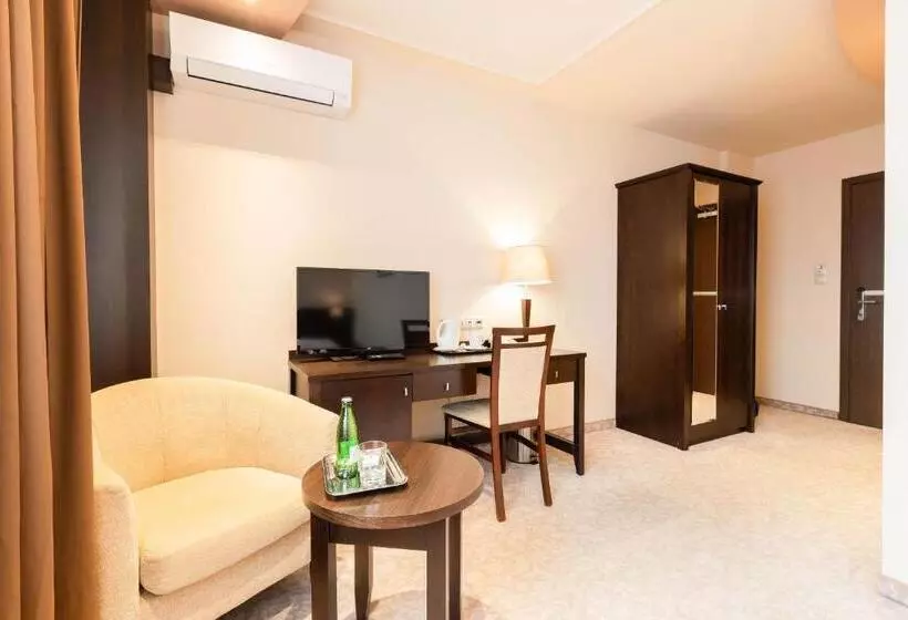 酒店 Kudowa Manufaktura Relaksu