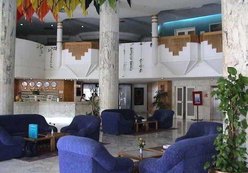 Szálloda Nahrawess Boujaafar