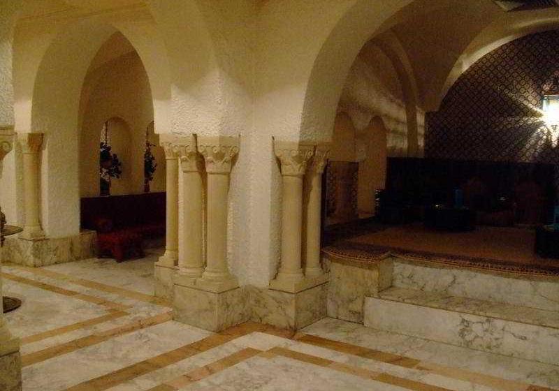 Szálloda Nahrawess Boujaafar