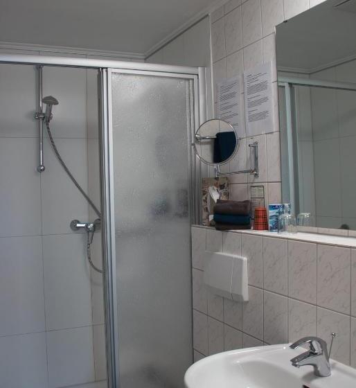 בית מלון כפרי Quellenhof